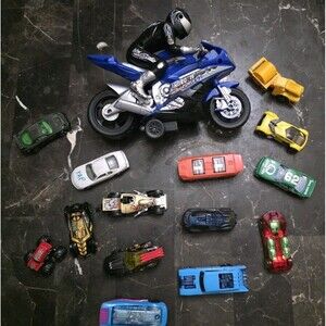 15 Vehicles Hot Wheels Nitro Motorcyle Toy Toys Mixed Lot Boys Fun Random Cars